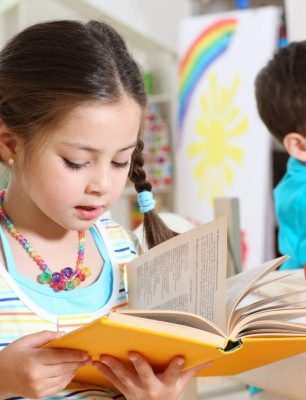 Young-Children-Reading-Books